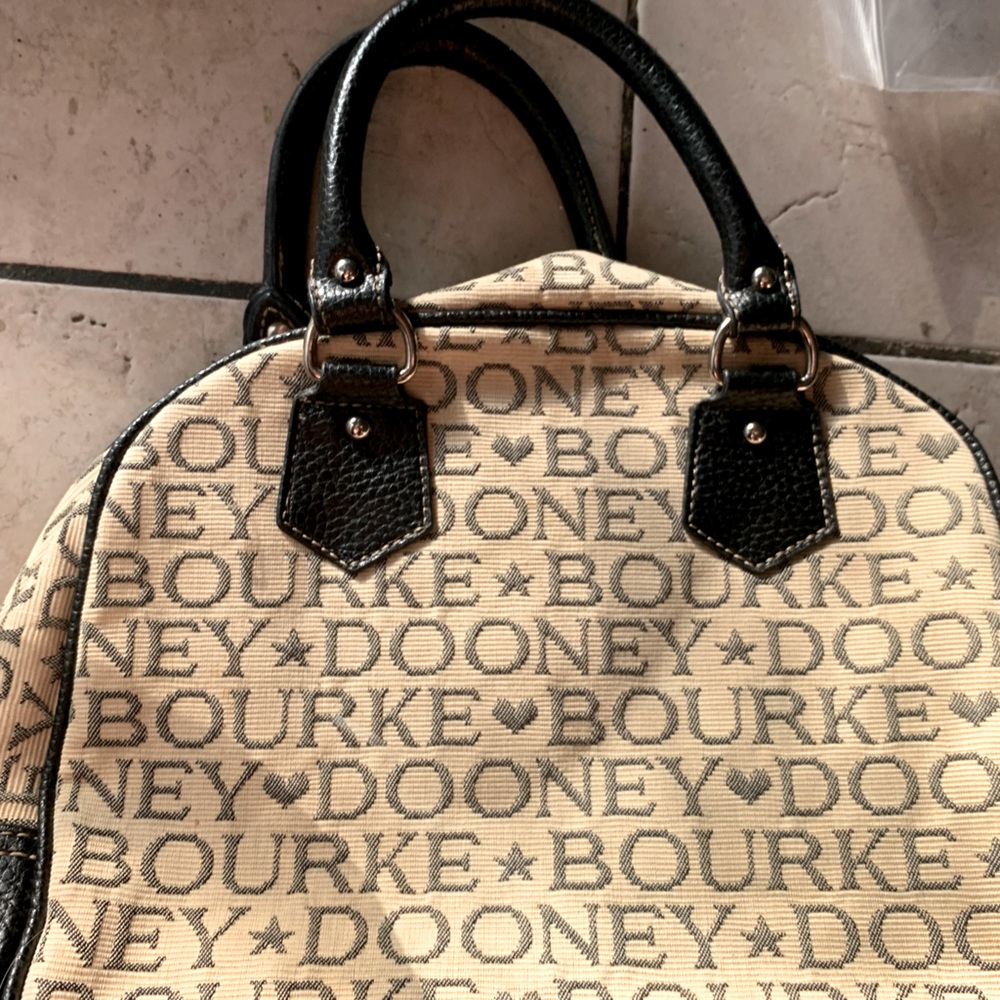 Dooney and Bourke purse-gently used